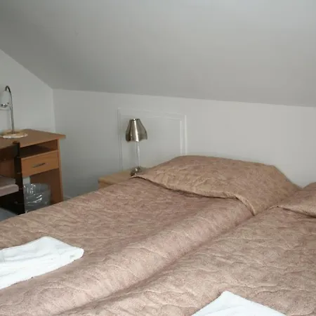 Guesthouse Borg Grindavik Room photo